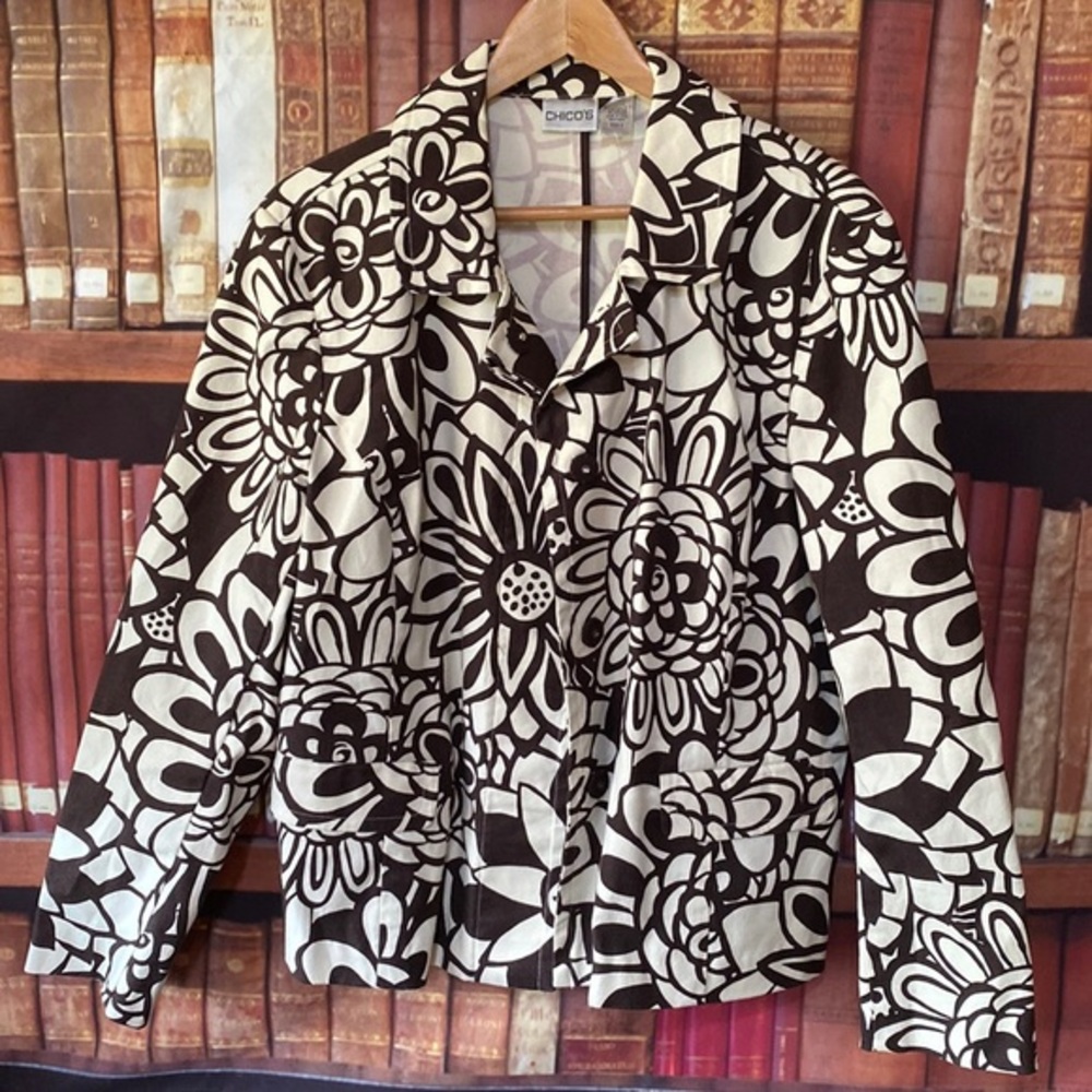 Chico’s Brown Cream Floral Jacket Blazer Chico’s size 2